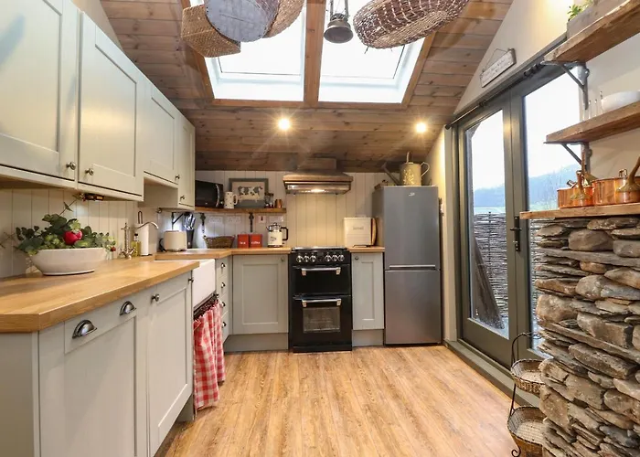 The Badger's Shack * Kendal